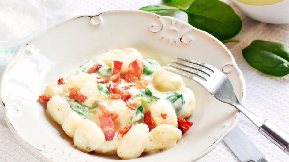 Carbonara gnocchi bébispenóttal