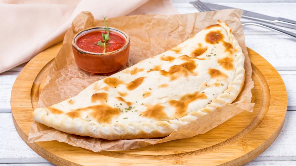 Zöldséges calzone