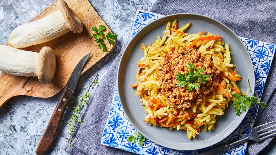 Bolognai ragu pirított zöldség köreten