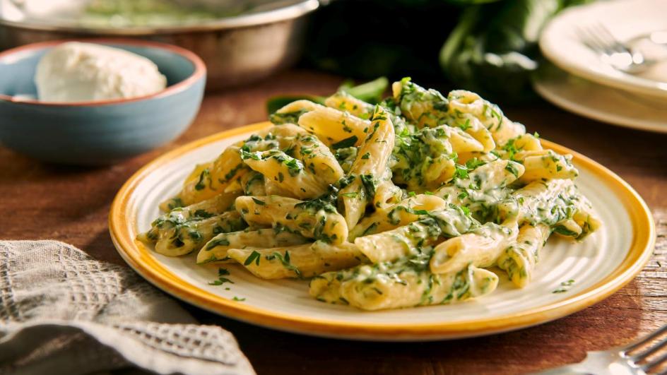 Mozzarellás spenótos penne