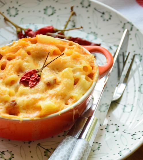 Csípős, chilis szarvacskatészta