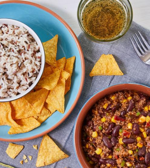 Mexikói chilis bab vadrizzsel és tortillával
