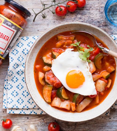 Arrabbiata_zoldsegek_tukortojassal