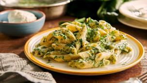 Mozzarellás spenótos penne