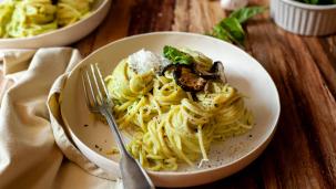 Krémes cukkinis spagetti